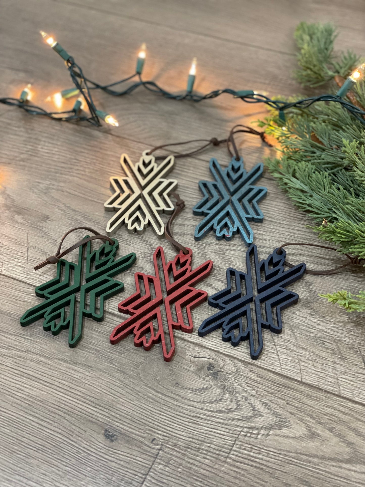 xChevron Single Layer Ornament